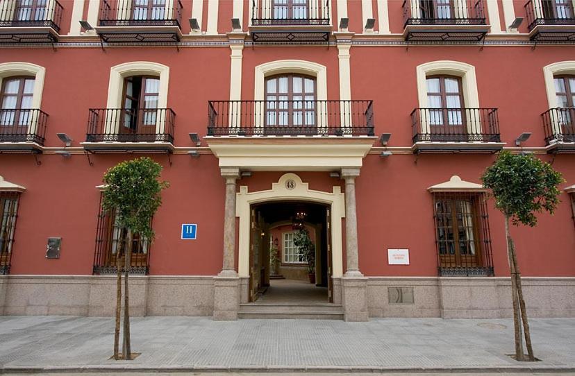 Hotel Manolo Mayo Los Palacios Y Villafranca Exterior foto